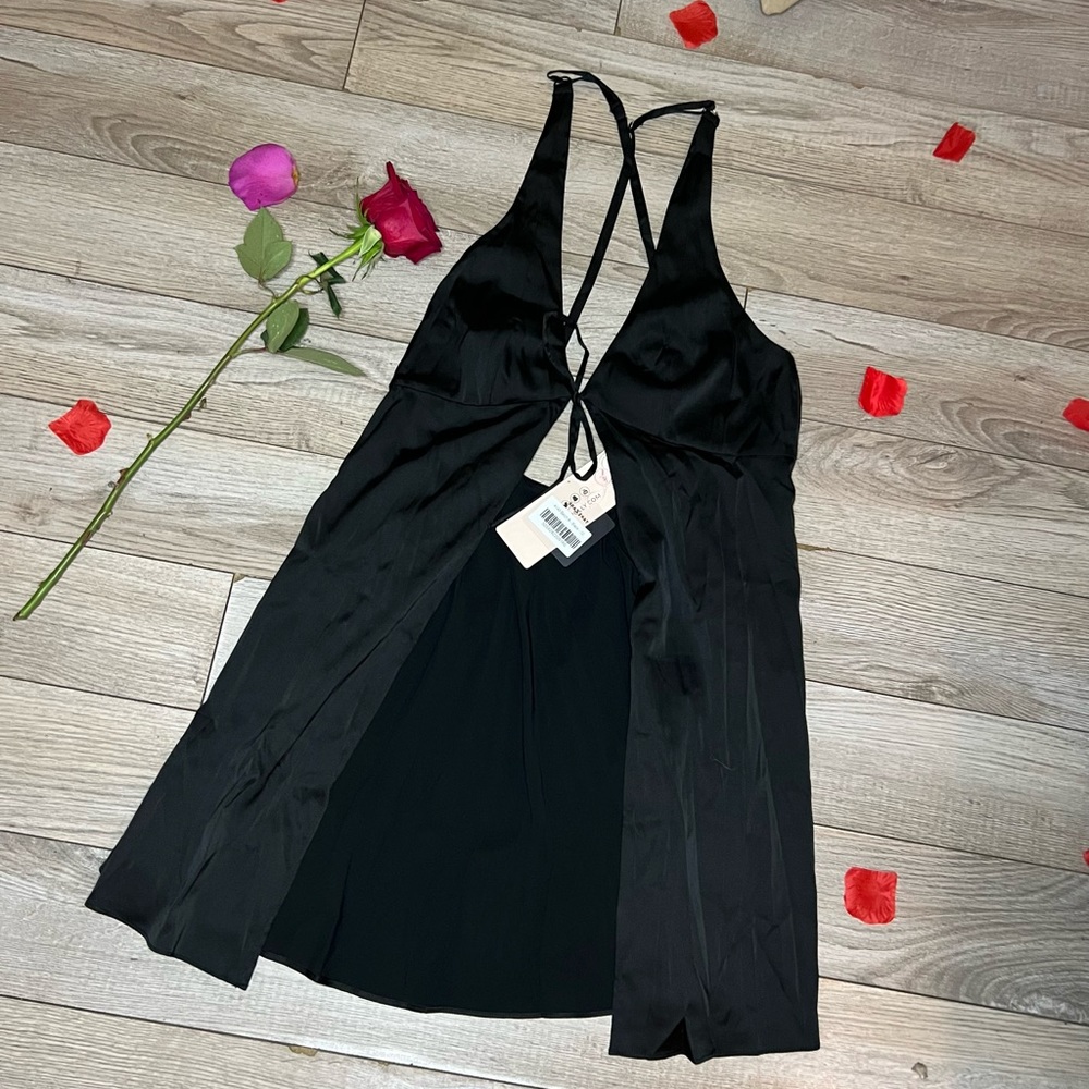 V DAY LINGERIE TOP - BLACK